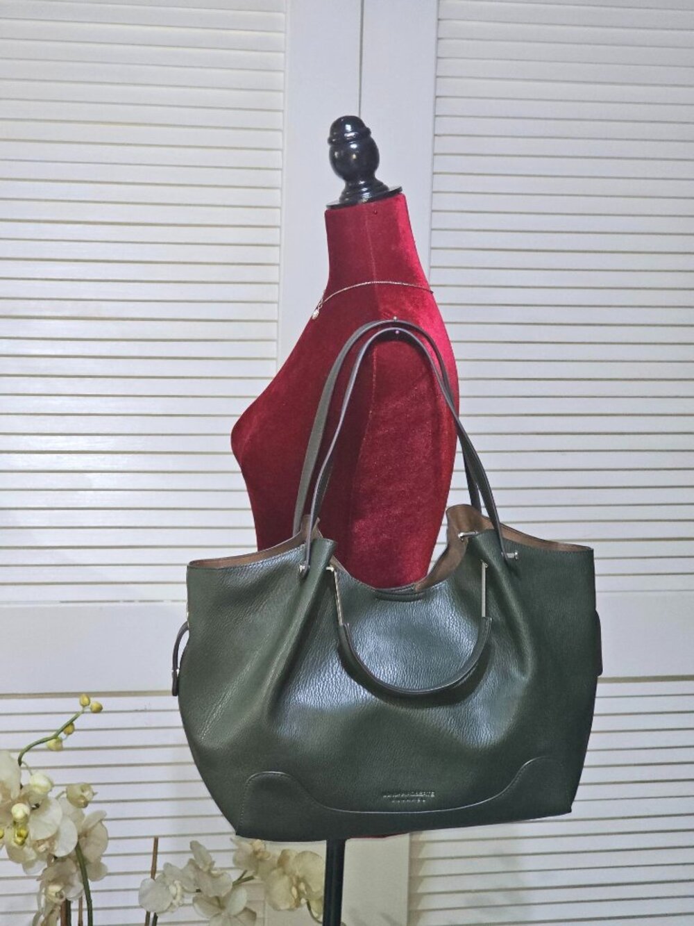 NWOT Sondra Roberts Women's Dark Green Pebbled Faux Leather Tote Bag Size L 2631 - Picture 4 of 11